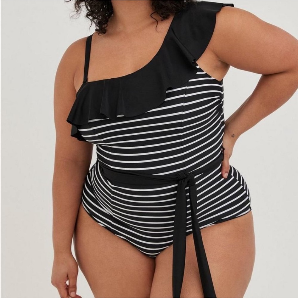 Torrid Retro Chic Ruffle belted one piece striped swim bathing suit 3 3X 22 24